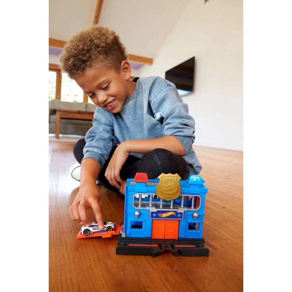 Hot Wheels Ontsnapping Uit Het Politiebureau 6 Hot Wheels Ontsnapping Uit Het Politiebureau - Afbeelding 4